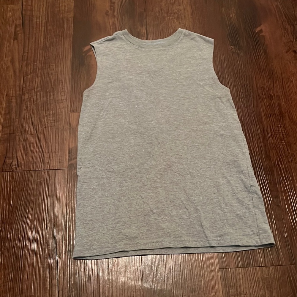 Grey mussel tee